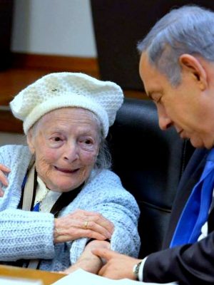 "סמל ההישרדות": בגיל 100 הלכה לעולמה ניצולת השואה שושנה קולמר