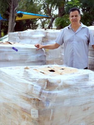 לקראת ראש השנה: עשרות אלפי חבילות מזון תארוז ותחלק עמותת "יד עזר לחבר" לניצולי שואה ולמשפחות מעוטי יכולת ● מנכ"ל העמותה, סבג: "השנה נשבור את כל השיאים, משנה לשנה המספרים רק מתעצמים, העמותה לא תשאיר אף רעב אחד בחג" !