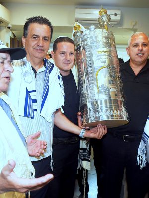 Shehechiyanu: With pomp and splendor, we at Yad Ezer L’Haver have celebrated the Bar Mitzvah ceremony for Holocaust survivor Shalom Tayar at the age of 84.